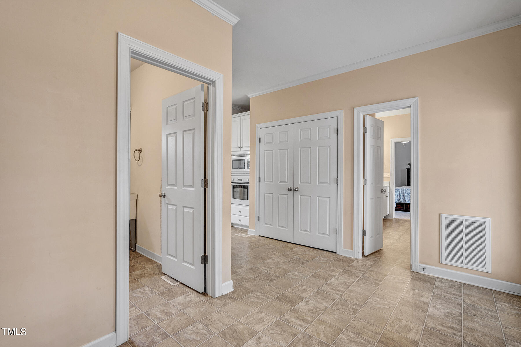 301 Rock Pillar Road Clayton, NC 27520 - Photo 16 of 33 Mudroom