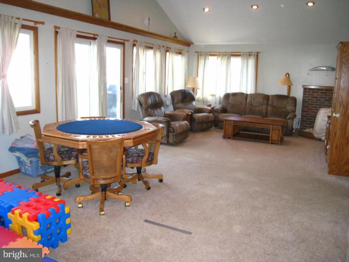 1713 Surrey Road Oreland, PA 19075 - Photo 12 of 25
