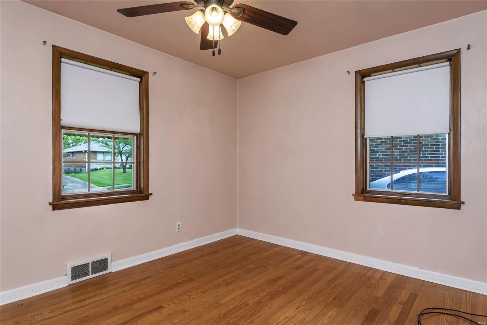 905 Reed Avenue St. Louis, MO 63125 - Photo 12 of 22 Gallery Image 12