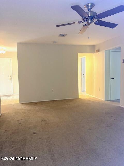 65 Regent Circle Brick, NJ 08723 - Photo 11 of 31 LIVING ROOM 2