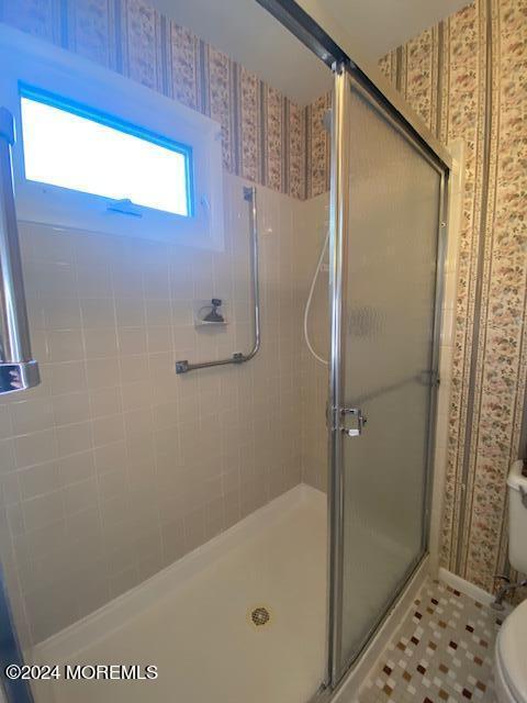 65 Regent Circle Brick, NJ 08723 - Photo 16 of 31 MAIN BATH SHOWER