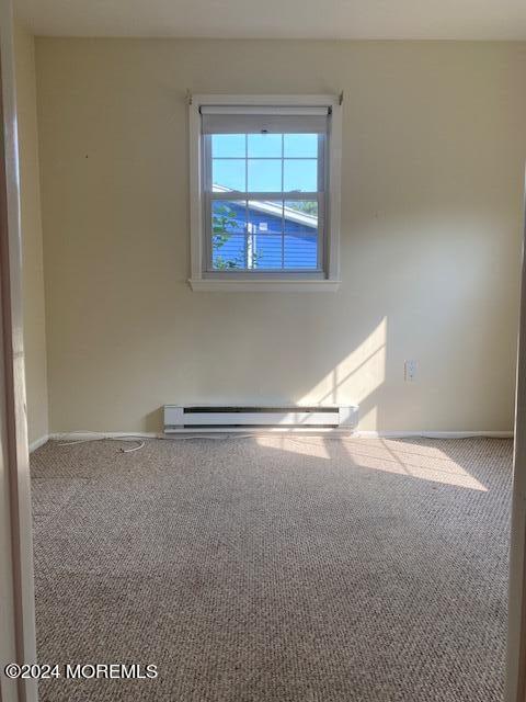 65 Regent Circle Brick, NJ 08723 - Photo 4 of 31 SITTING ROOM 1