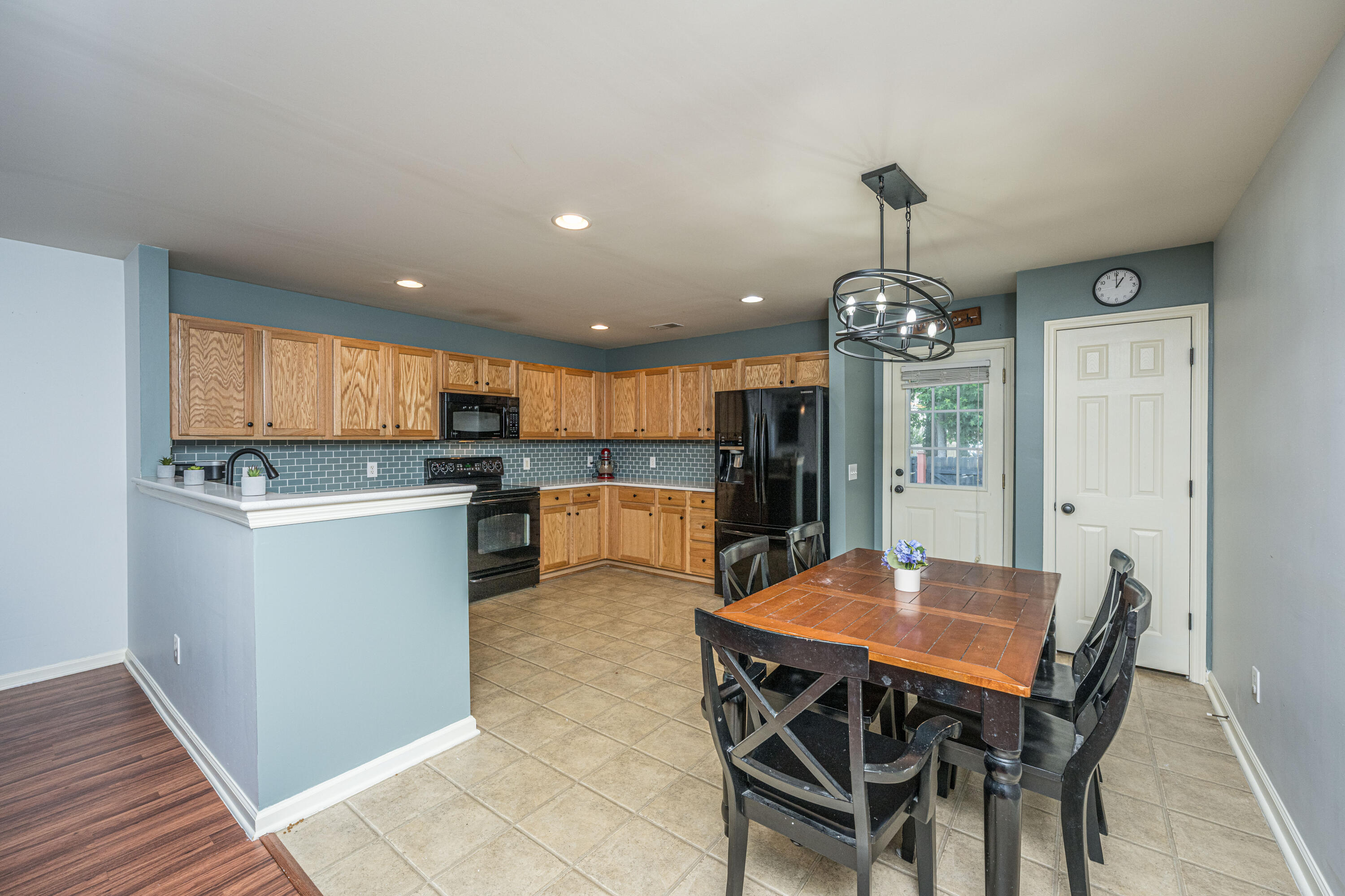 224 Myrtle Way Summerville, SC 29483 - Photo 12 of 43