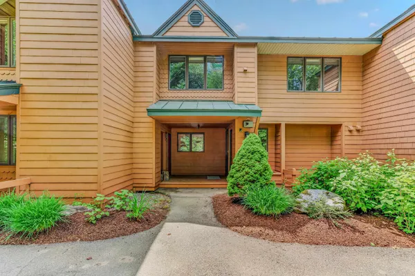 $739,000 | 72 Appleby Close, Unit 42, Carroll, NH 03595
