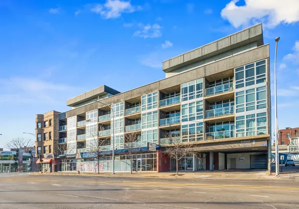 $3,400 | 1610 West Fullerton Avenue, Unit 303, Chicago, IL 60614