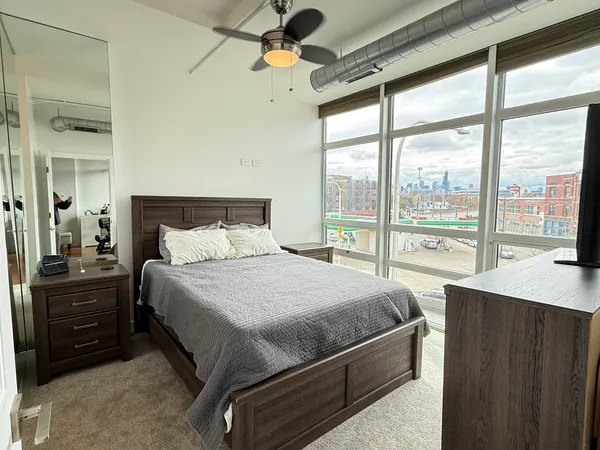 $3,400 | 1610 West Fullerton Avenue, Unit 303, Chicago, IL 60614