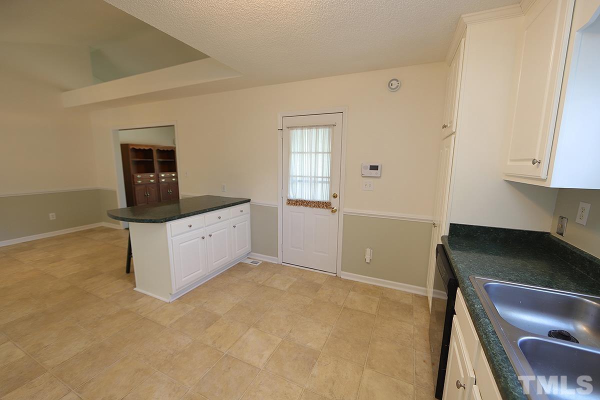 305 Chapwith Road Garner, NC 27529 - Photo 10 of 31 Gallery Image 10