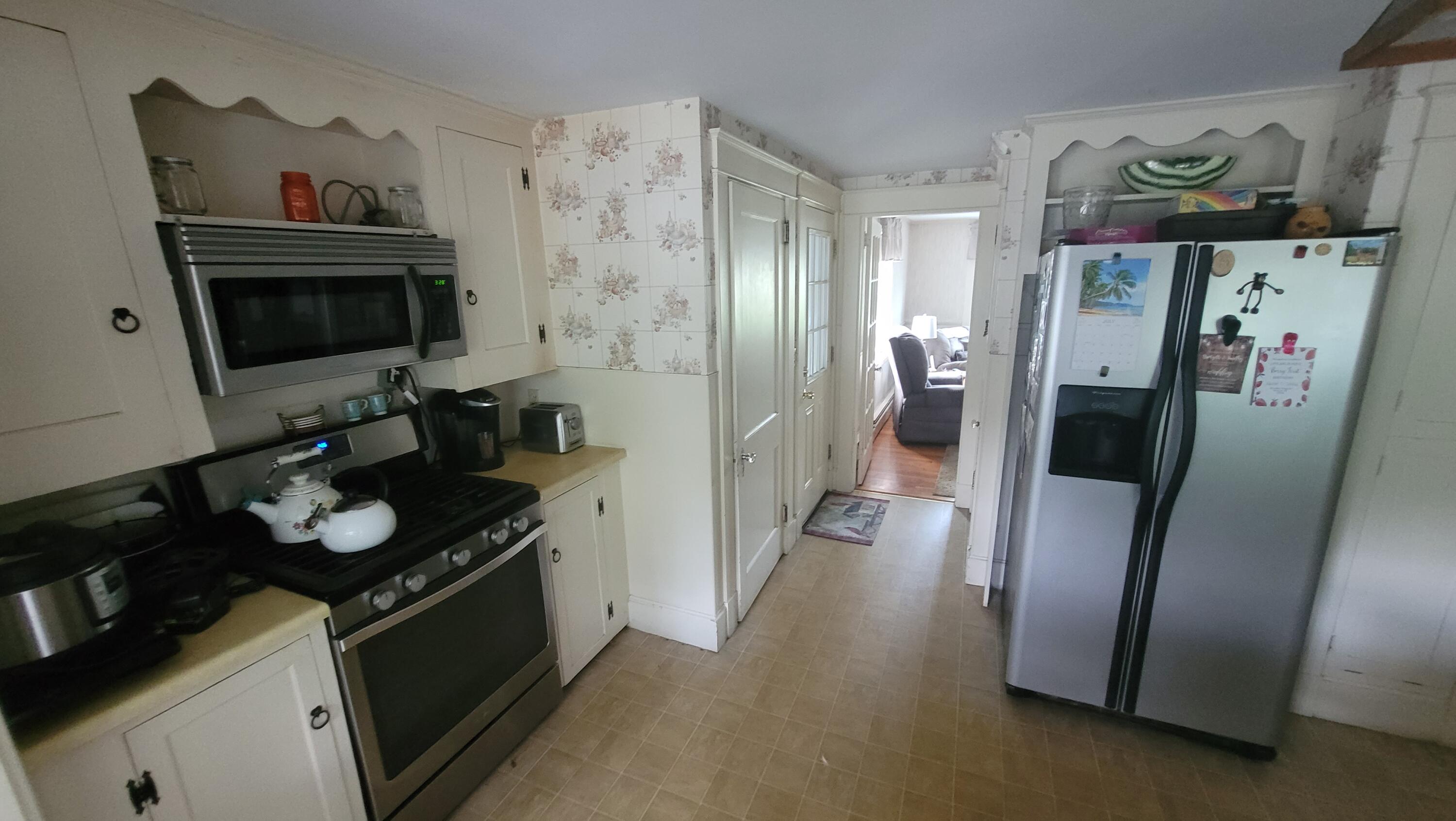 237 Burleigh Road Bangor, ME 04401 - Photo 12 of 35 20220719_152121