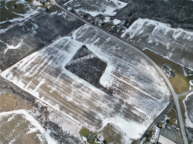 $700,000 | 5 & 20 Seneca Falls, Seneca Falls, NY 13148