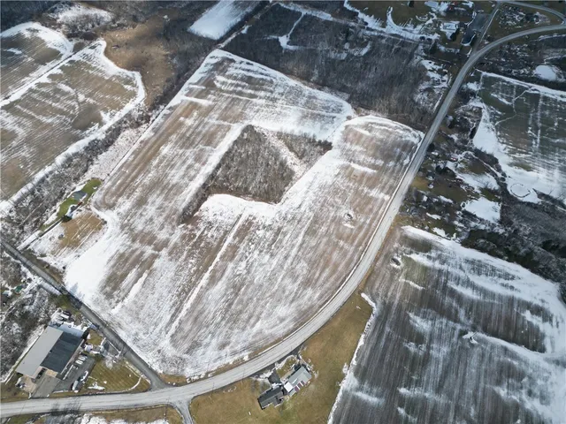 $700,000 | 5 & 20 Seneca Falls, Seneca Falls, NY 13148