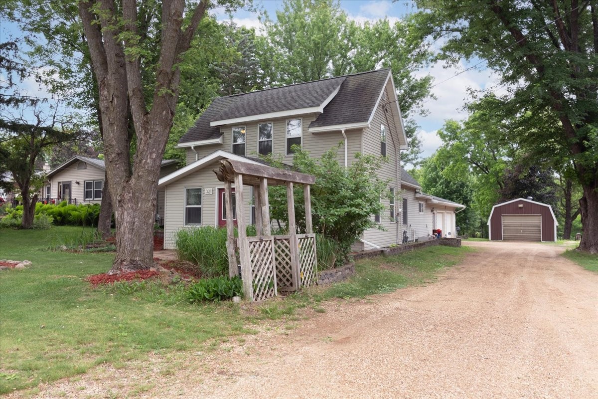 321 Drier Street Durand, WI 54736 - Photo 3 of 56