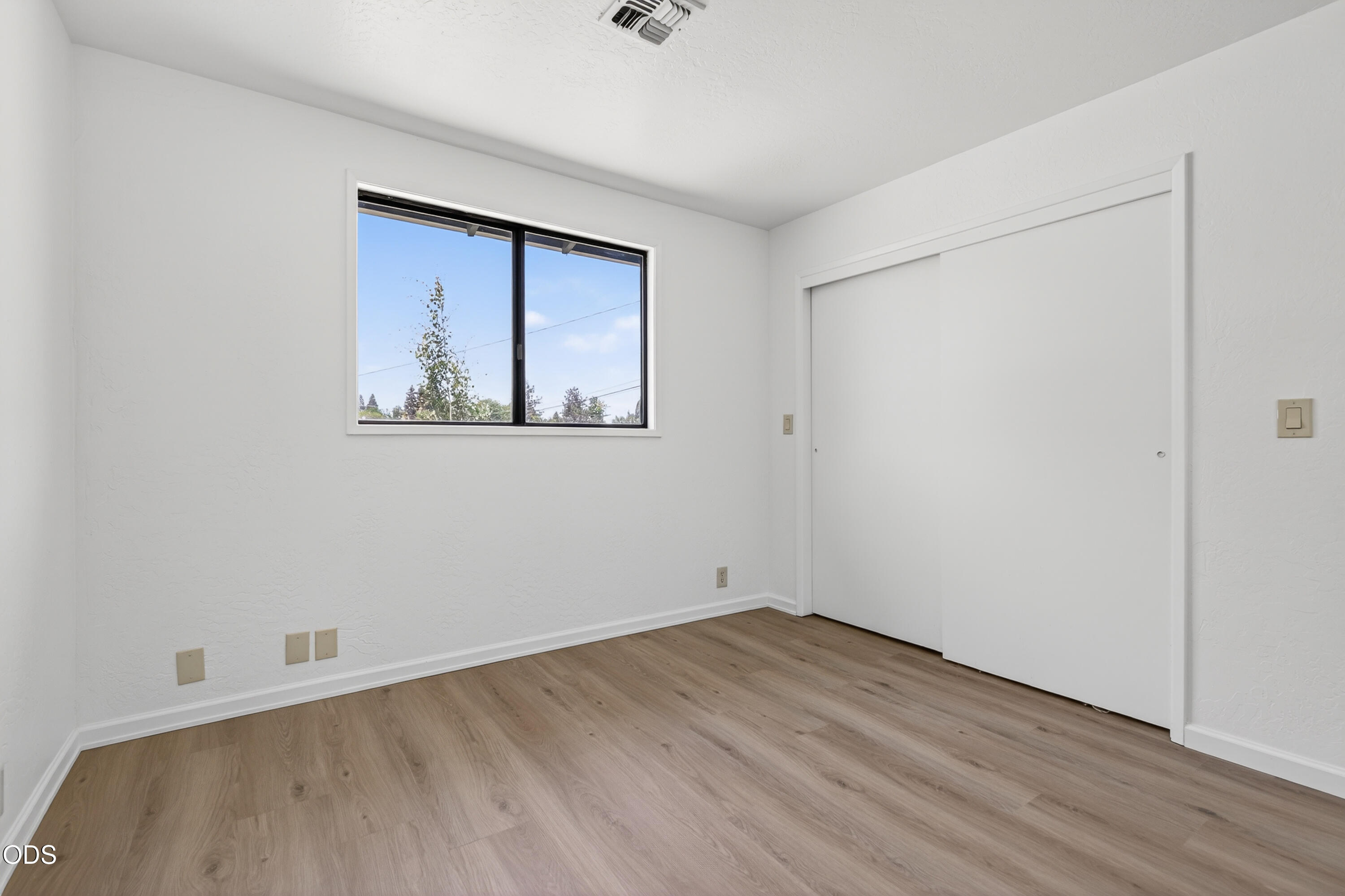 502 South B Street Phoenix, OR 97535 - Photo 18 of 27
