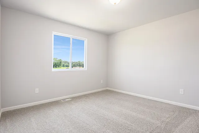 $454,900 | 13729 Oasis Avenue, Holland, MI 49424