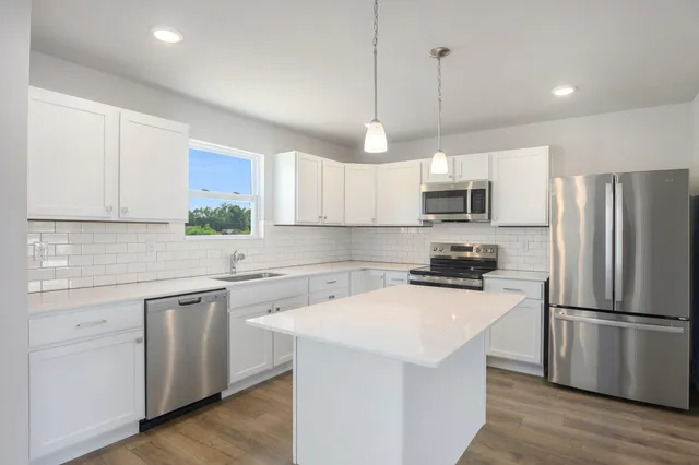 $454,900 | 13729 Oasis Avenue, Holland, MI 49424