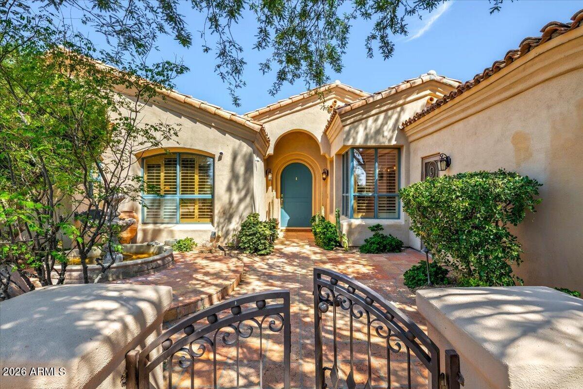 25255 North Ranch Gate Road Scottsdale, AZ 85255 - Photo 55 of 58 07-Front Court Yards