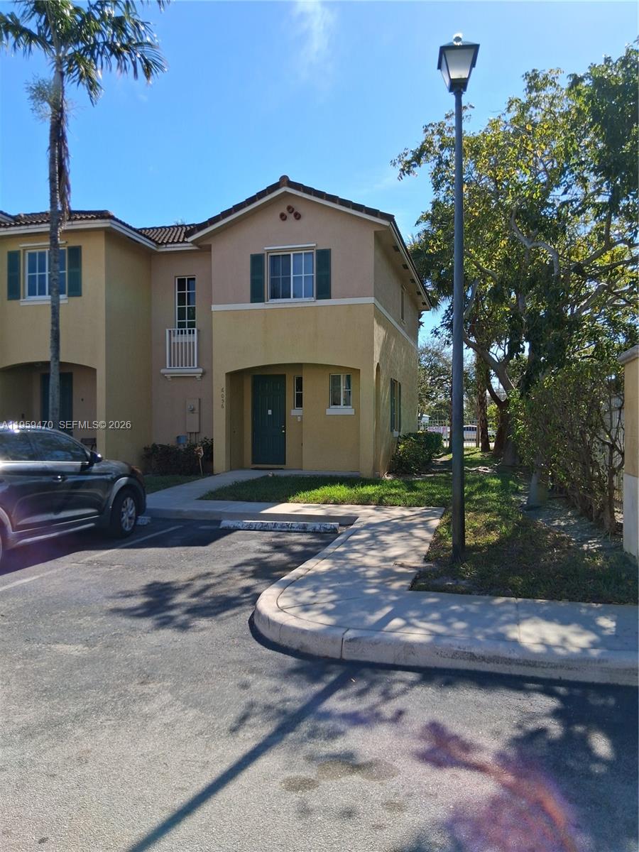 6056 Southwest 19th Place Pompano Beach, FL 33068 - Photo 3 of 4 Photo 3
