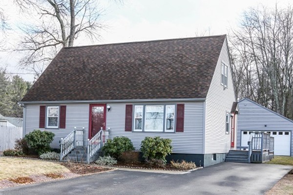151 Vincent Street Springfield, MA 01129 - Photo 1 of 28
