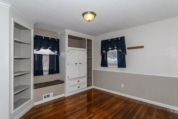 151 Vincent Street Springfield, MA 01129 - Photo 17 of 28