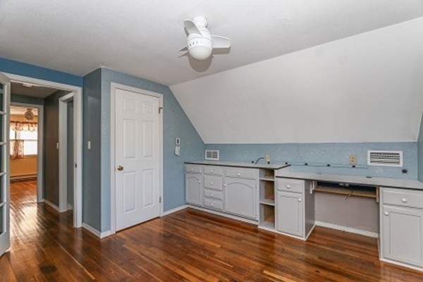 151 Vincent Street Springfield, MA 01129 - Photo 21 of 28