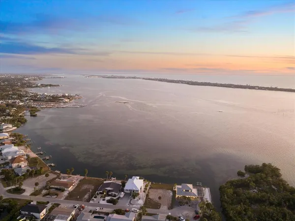 $1,795,000 | 949 Suncrest Lane, Englewood, FL 34223