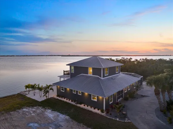 $1,795,000 | 949 Suncrest Lane, Englewood, FL 34223