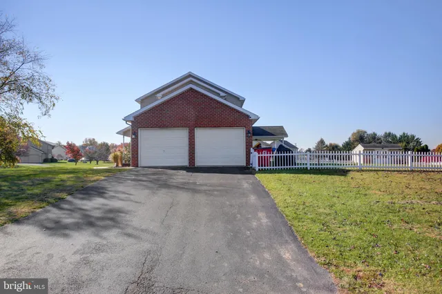 $425,000 | 127 Stoney Point Avenue, Shippensburg, PA 17257