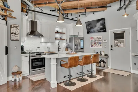 $599,000 | 43 Charlton Street, Unit B108, Everett, MA 02149