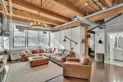 $599,000 | 43 Charlton Street, Unit B108, Everett, MA 02149