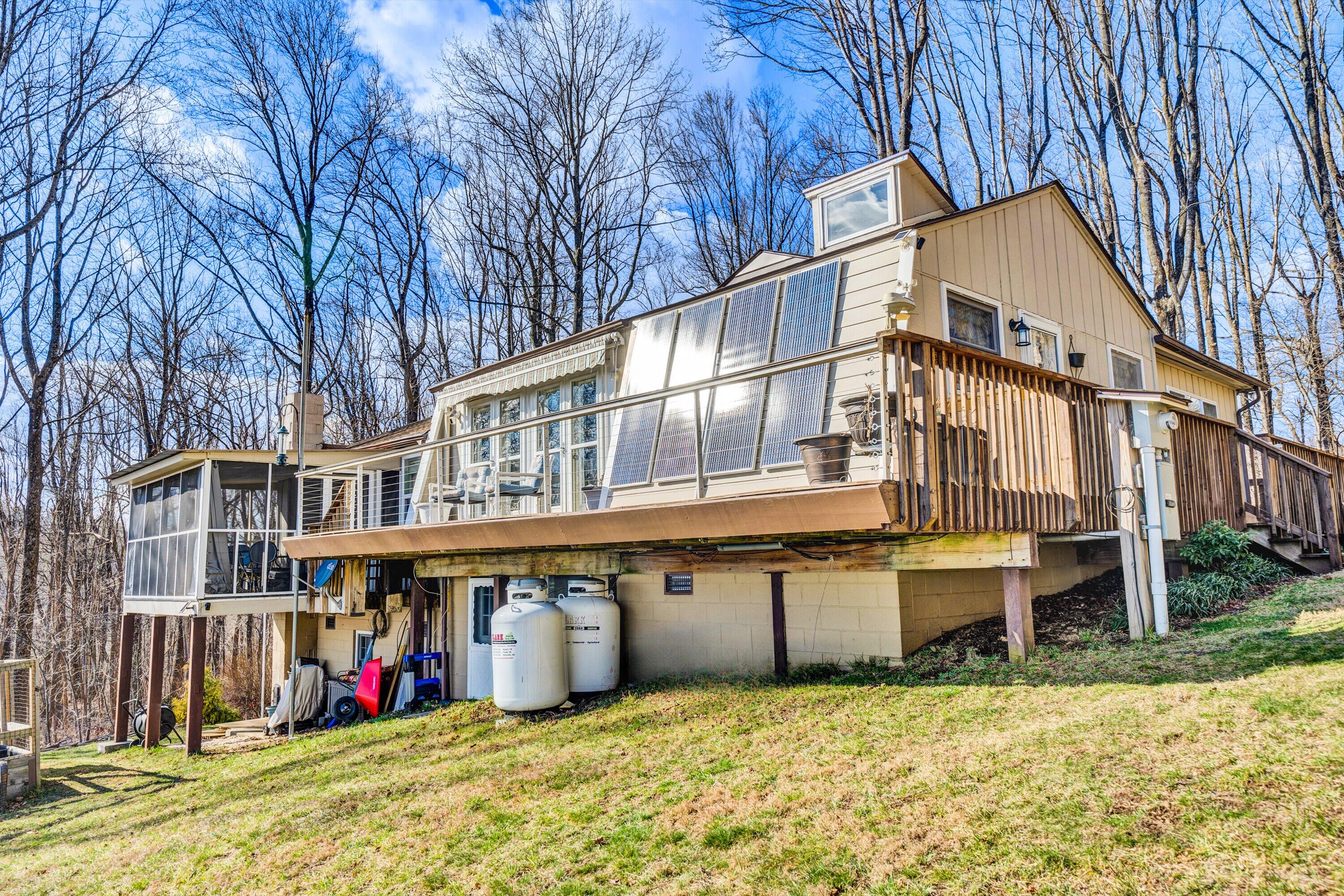1575 Walnut Knob Road Floyd, VA 24091 - Photo 2 of 62 02-DSC00349