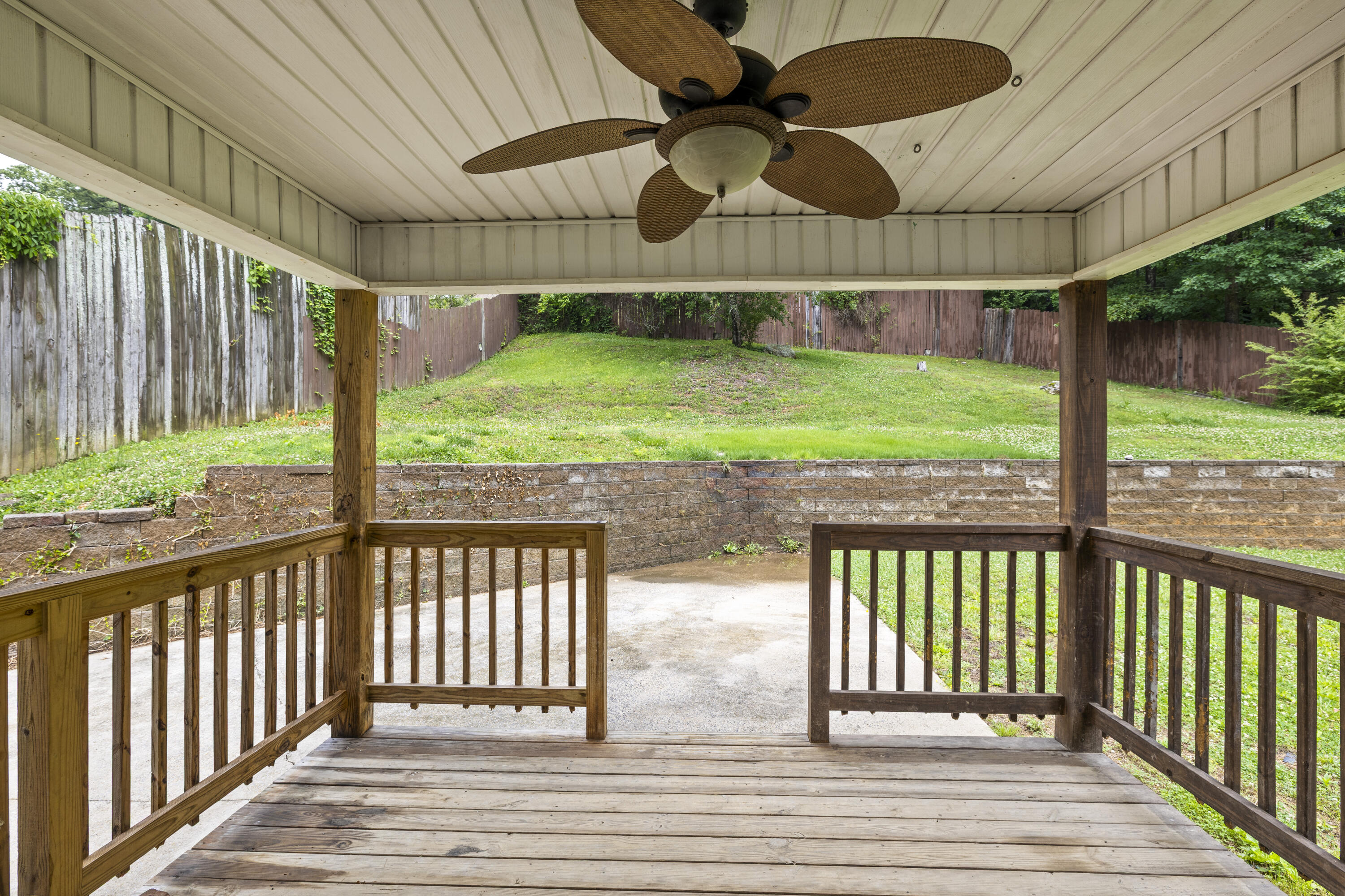995 Ross Hollow Road Ringgold, GA 30736 - Photo 25 of 32 Deck