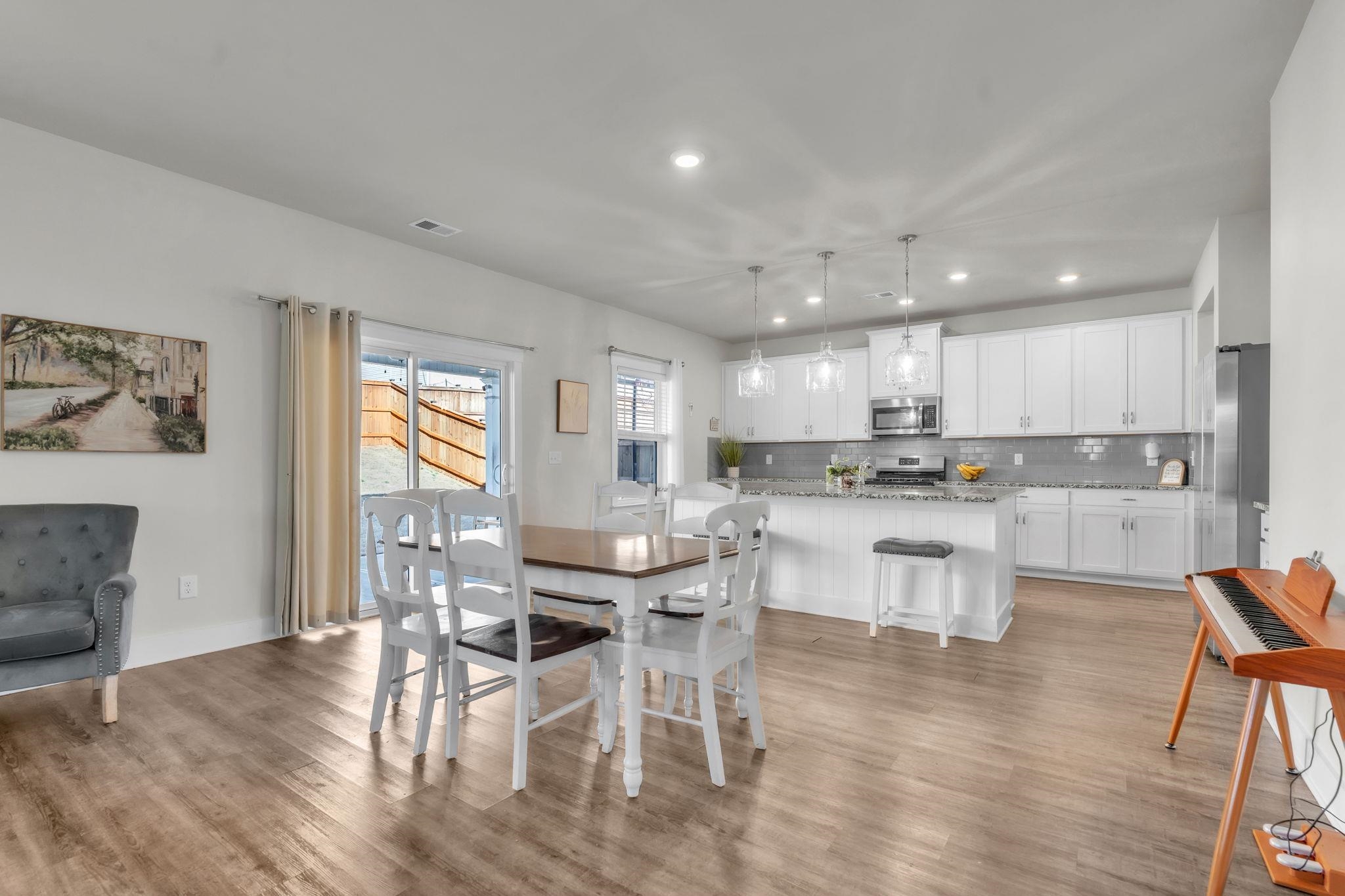 438 Wolfbend Road Reidville, SC 29388 - Photo 5 of 25