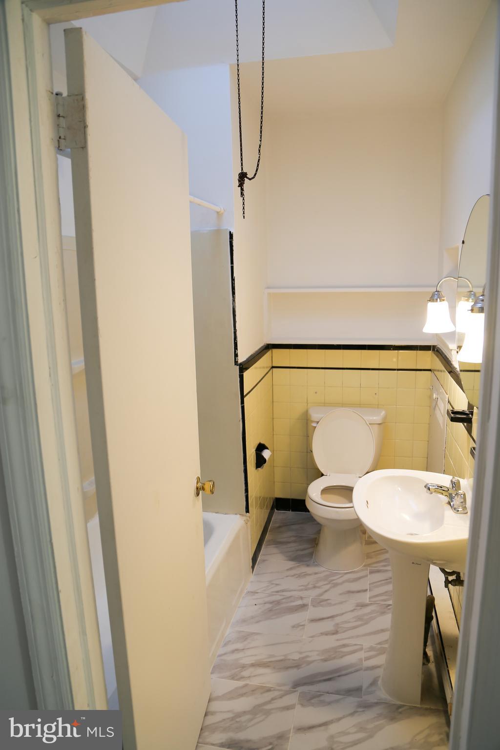 105 St Laurence Road, Unit 2 Upper Darby, PA 19082 - Photo 9 of 9