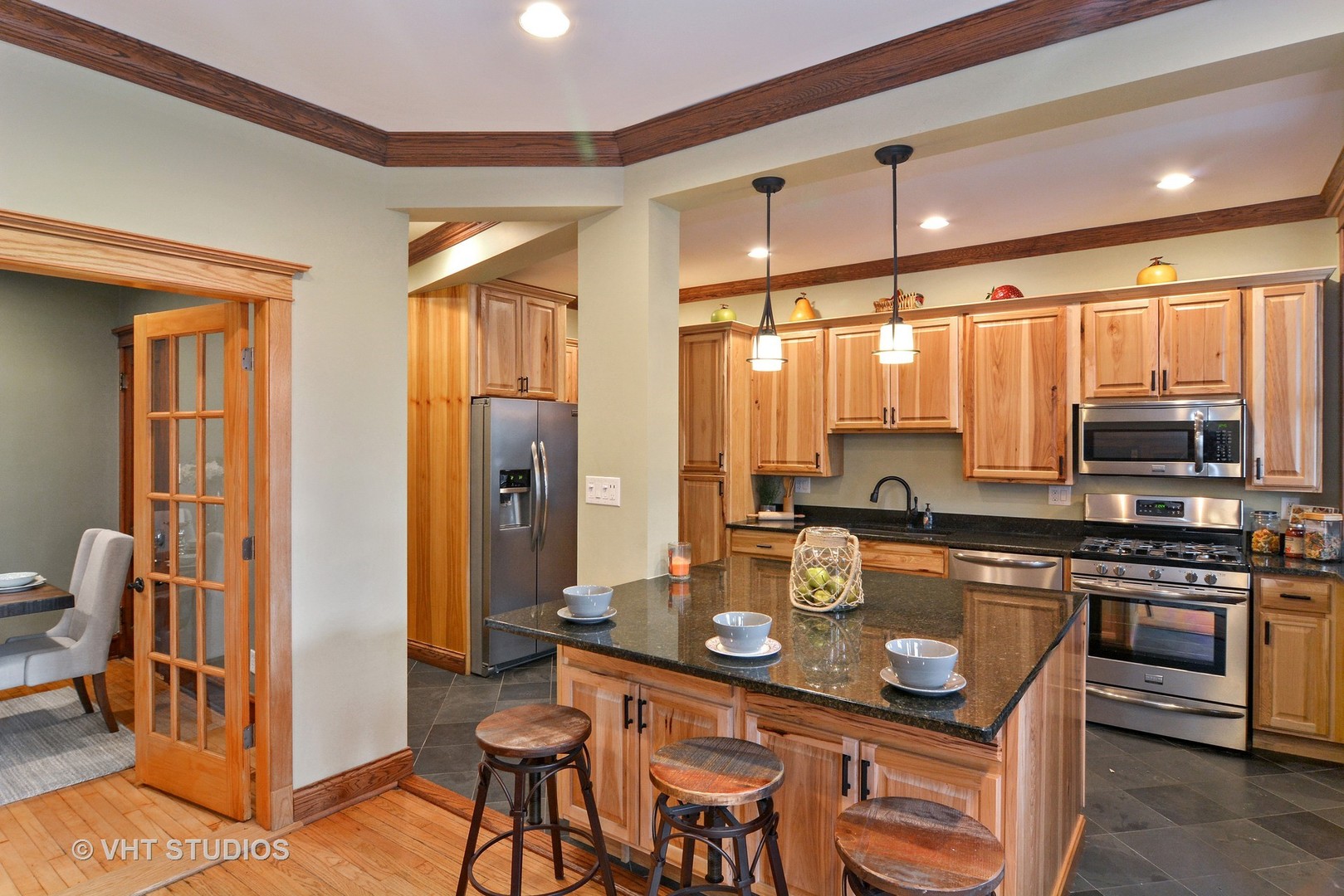 2452 North Racine Avenue, Unit 1N Chicago, IL 60614 - Photo 5 of 16