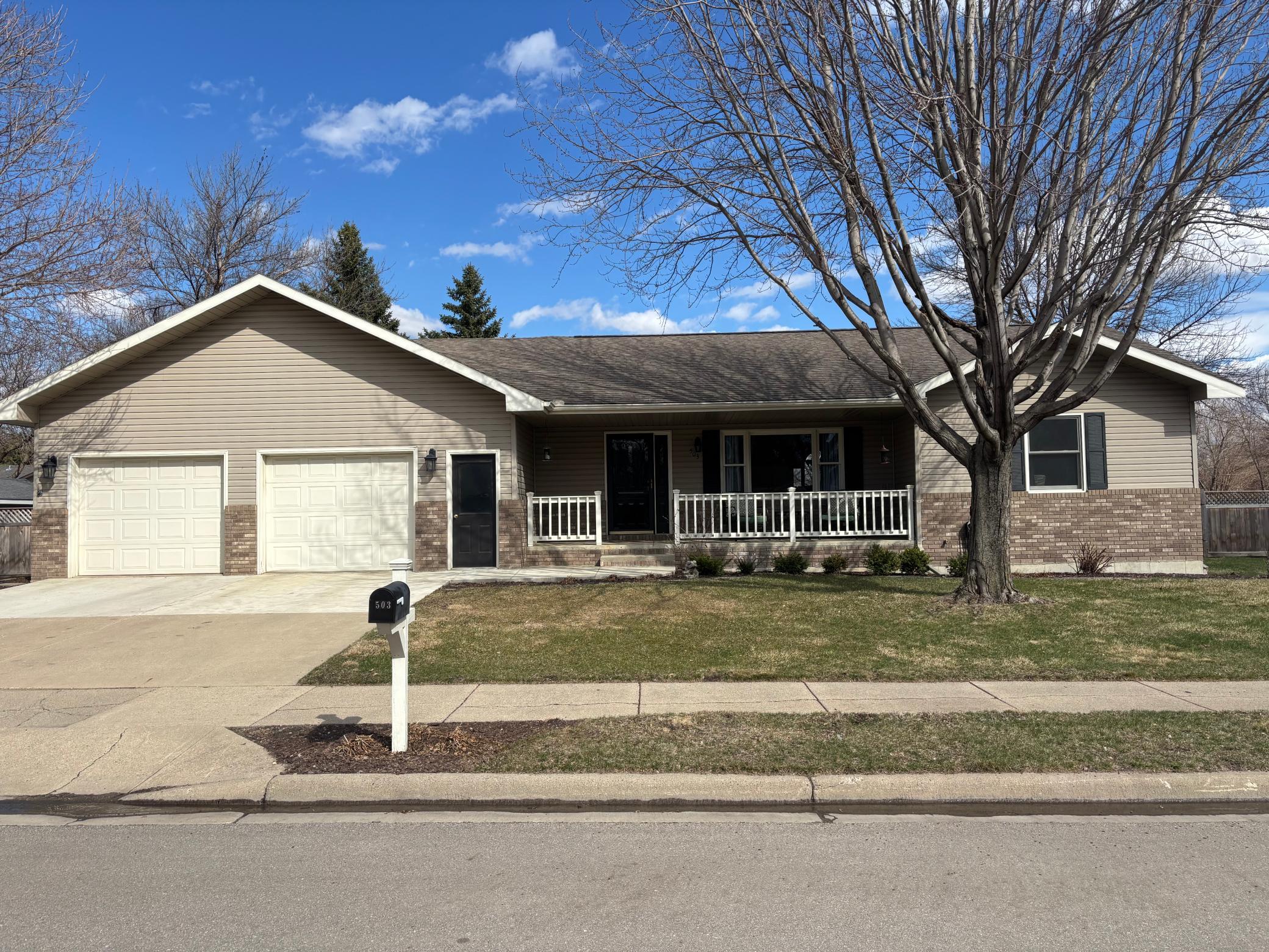 503 Adobe Road Marshall, MN 56258 - Photo 2 of 6