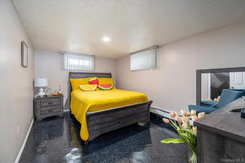 $579,000 | 33 Lukens Avenue, Brentwood, NY 11717