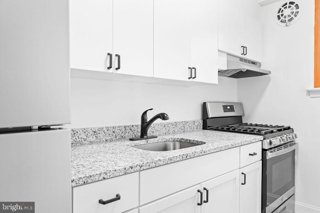 3025 Ontario Road Northwest, Unit 203 Washington, DC 20009 - Photo 11 of 26