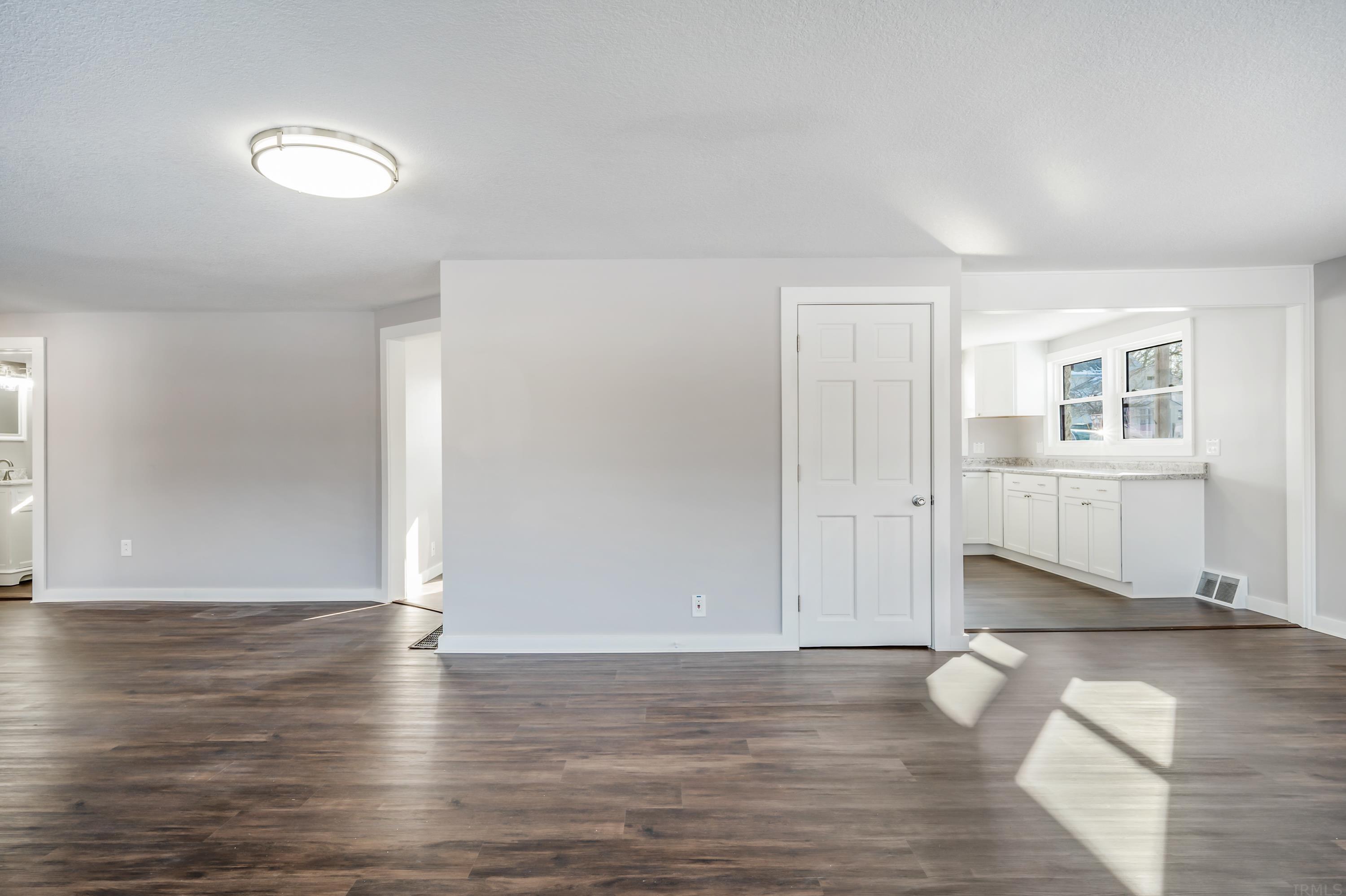 399 Front Street Rome City, IN 46784 - Photo 11 of 34