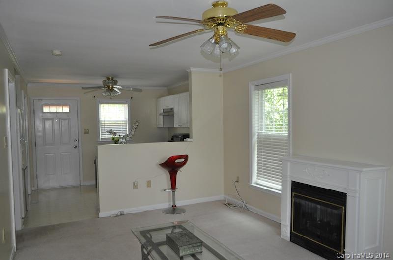 250 Farris Road Clover, SC 29710 - Photo 6 of 24 Gallery Image 6
