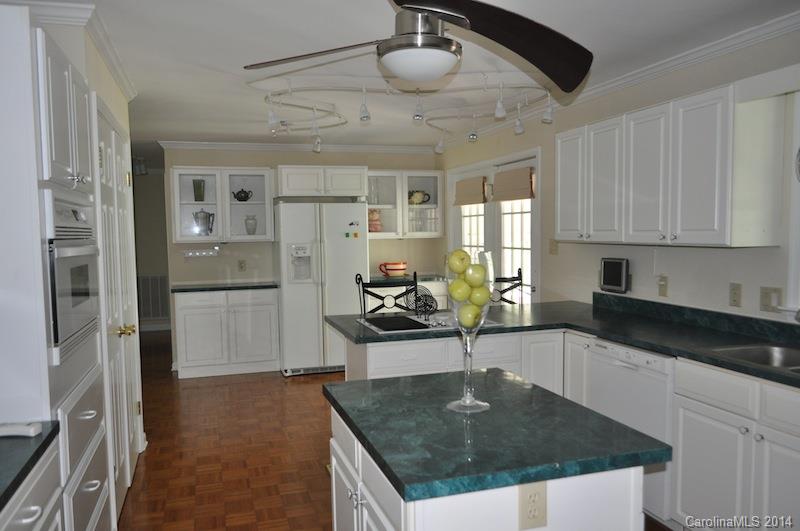 250 Farris Road Clover, SC 29710 - Photo 10 of 24 Gallery Image 10
