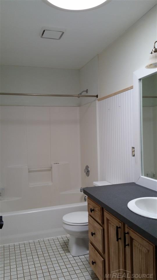 6137 Lakeshore Road Lexington, MI 48450 - Photo 27 of 53