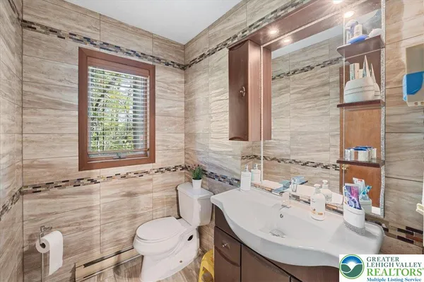 $339,998 | 4167 Forest Drive, Kunkletown, PA 18058