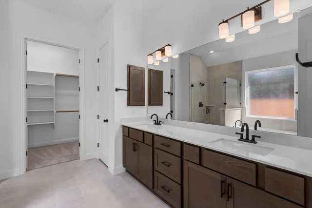 $479,000 | 192 Five Mile Crk Way, Kyle, TX 78640