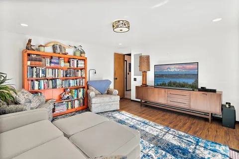 $659,950 | 4908 North Winnifred Street, Ruston, WA 98407