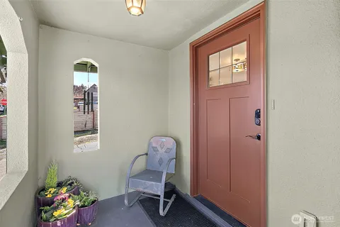 $659,950 | 4908 North Winnifred Street, Ruston, WA 98407