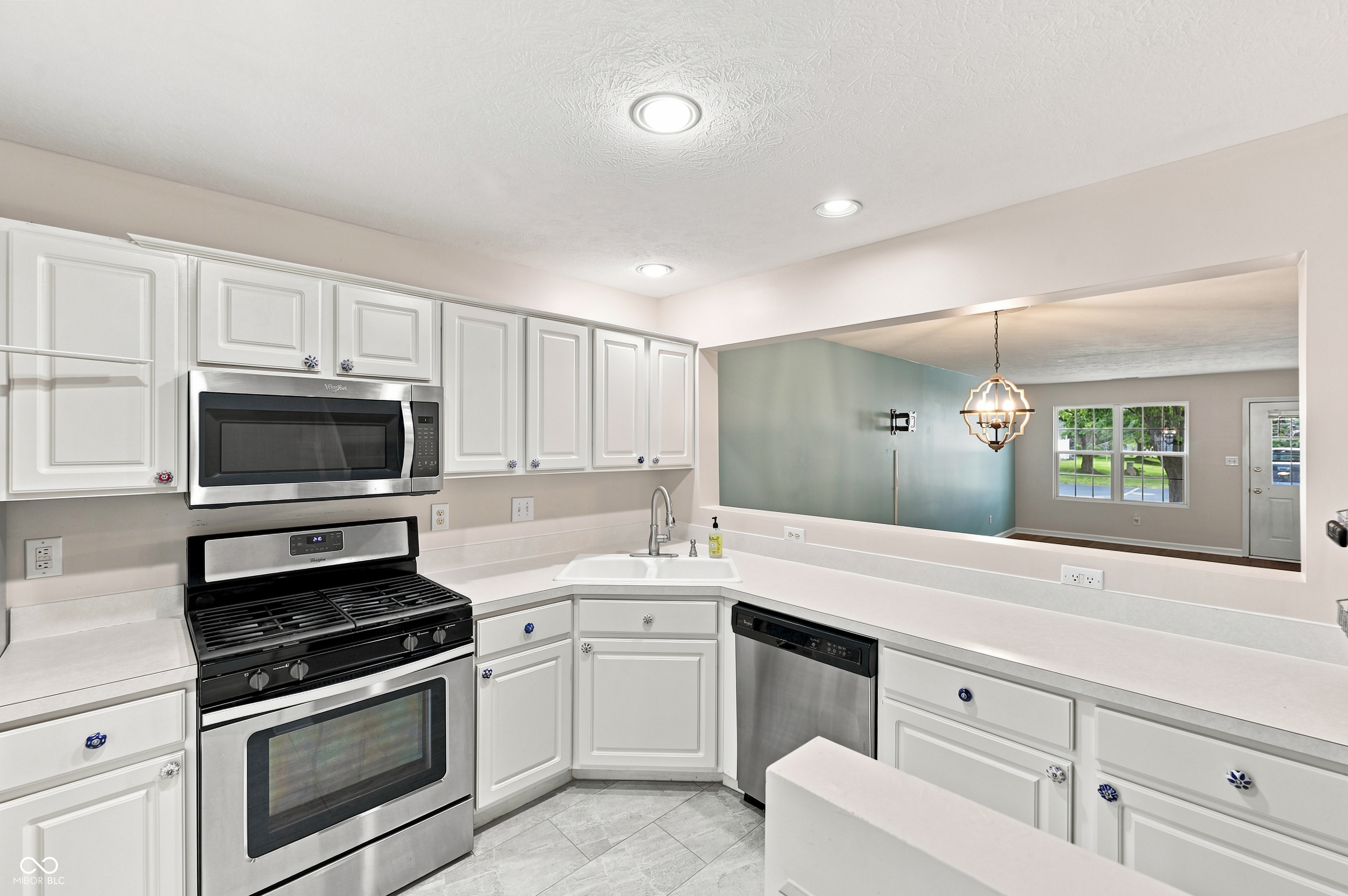 12673 Ladson Street Fishers, IN 46038 - Photo 12 of 43