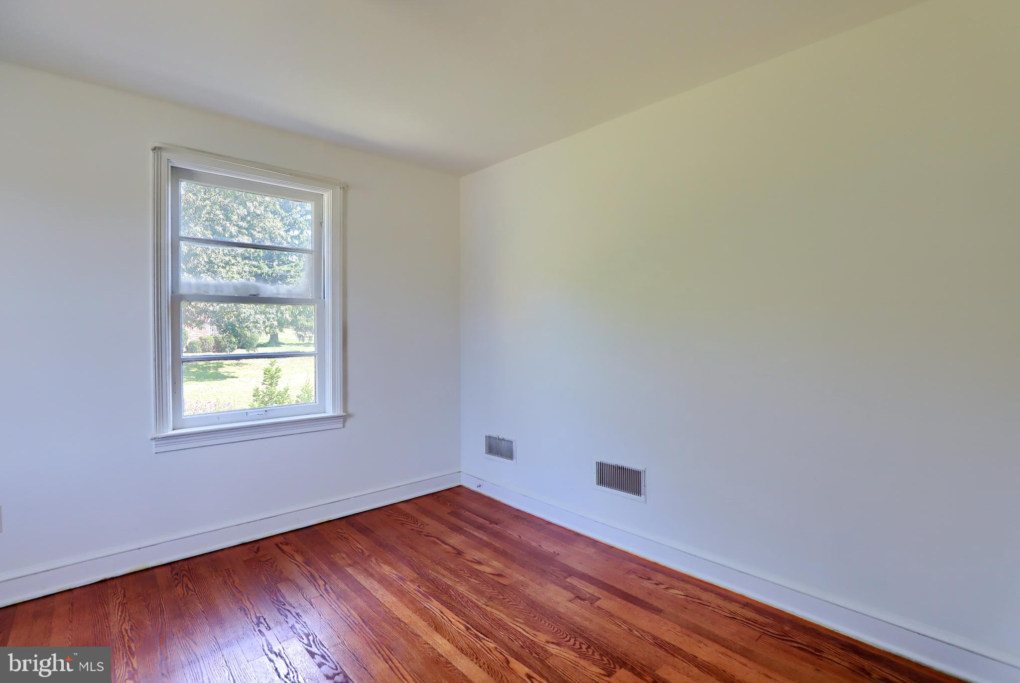 613 Paradise Road York, PA 17406 - Photo 22 of 38 Gallery Image 22
