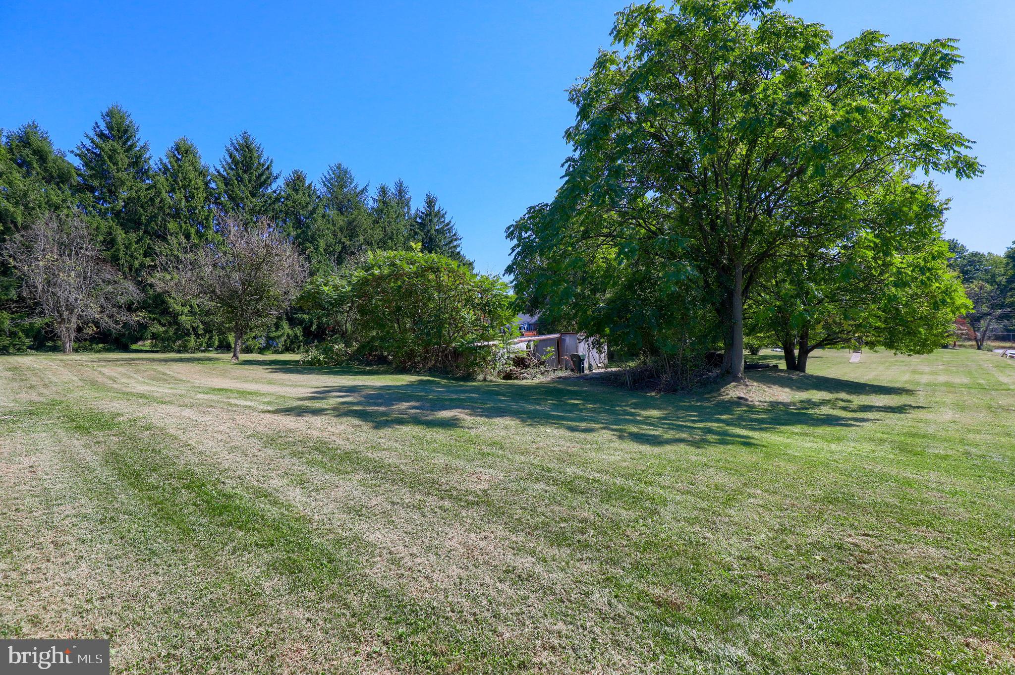 613 Paradise Road York, PA 17406 - Photo 31 of 38 Gallery Image 31