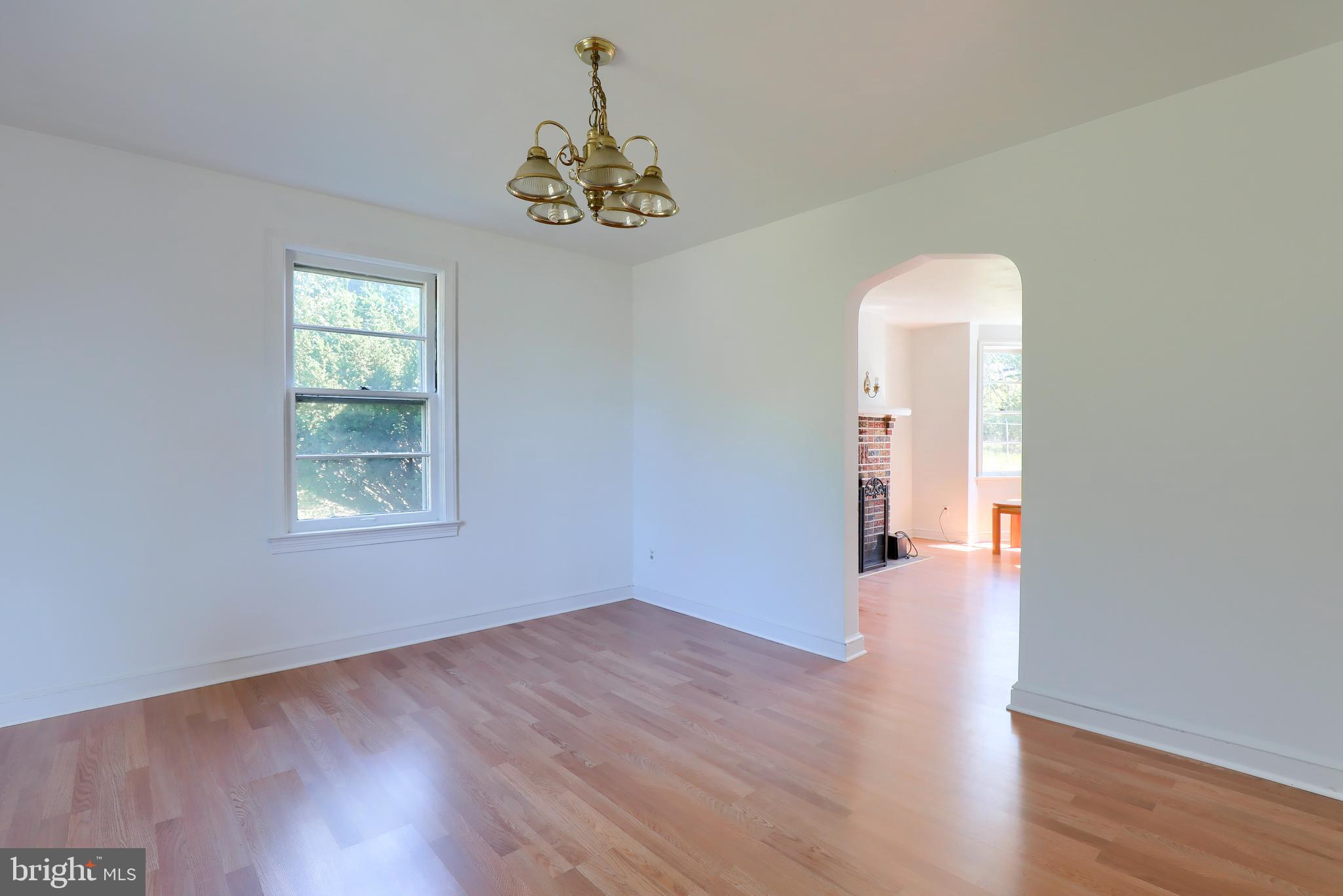 613 Paradise Road York, PA 17406 - Photo 7 of 38 Gallery Image 7