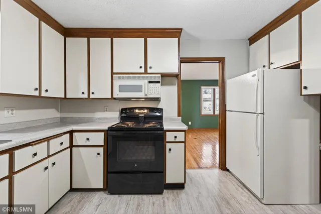 $345,000 | 1846 7th Street, White Bear Lake, MN 55110