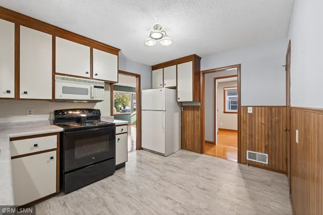 $345,000 | 1846 7th Street, White Bear Lake, MN 55110